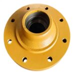 CASE 580 WHEEL HUB A66678 , A66759AND SPINDLE 335132A1 / 335130A1 - Image 2